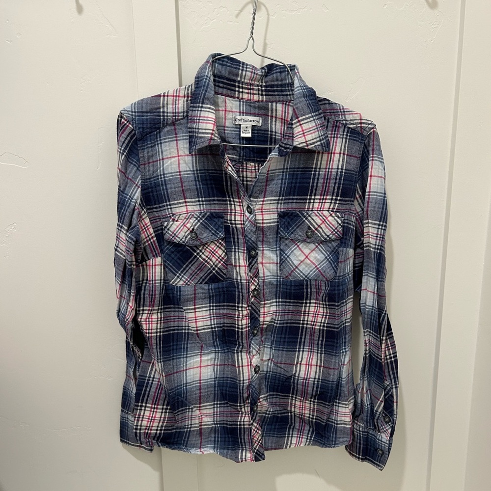 Women’s Plaid Button-Up